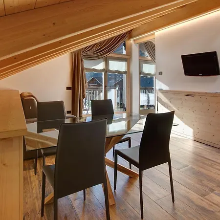 Olympic 13 Apartment *